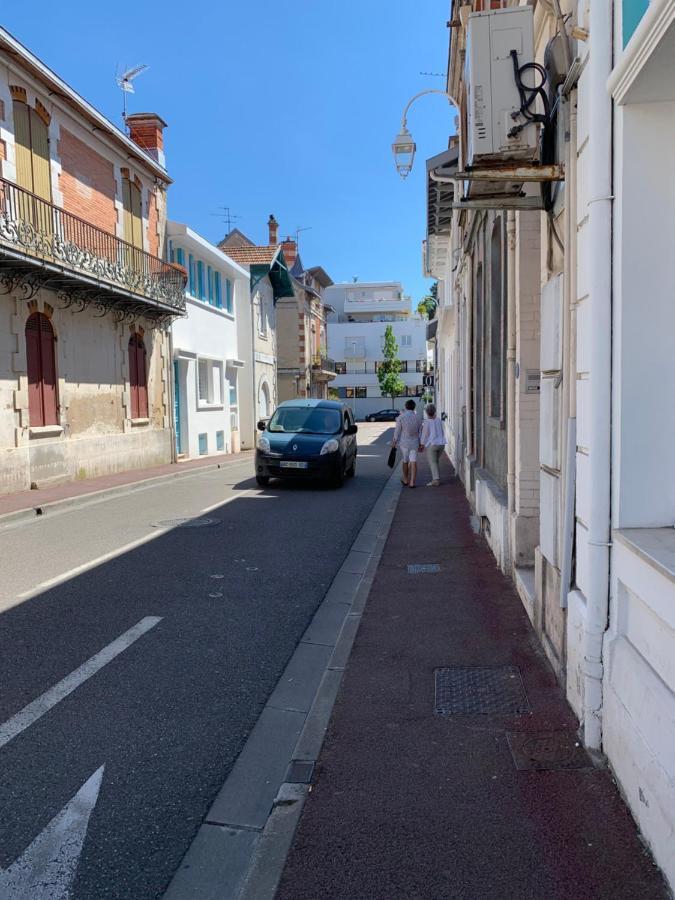 Le Central Plage - Commerce - Marche A 2 Pas Leilighet Arcachon Eksteriør bilde